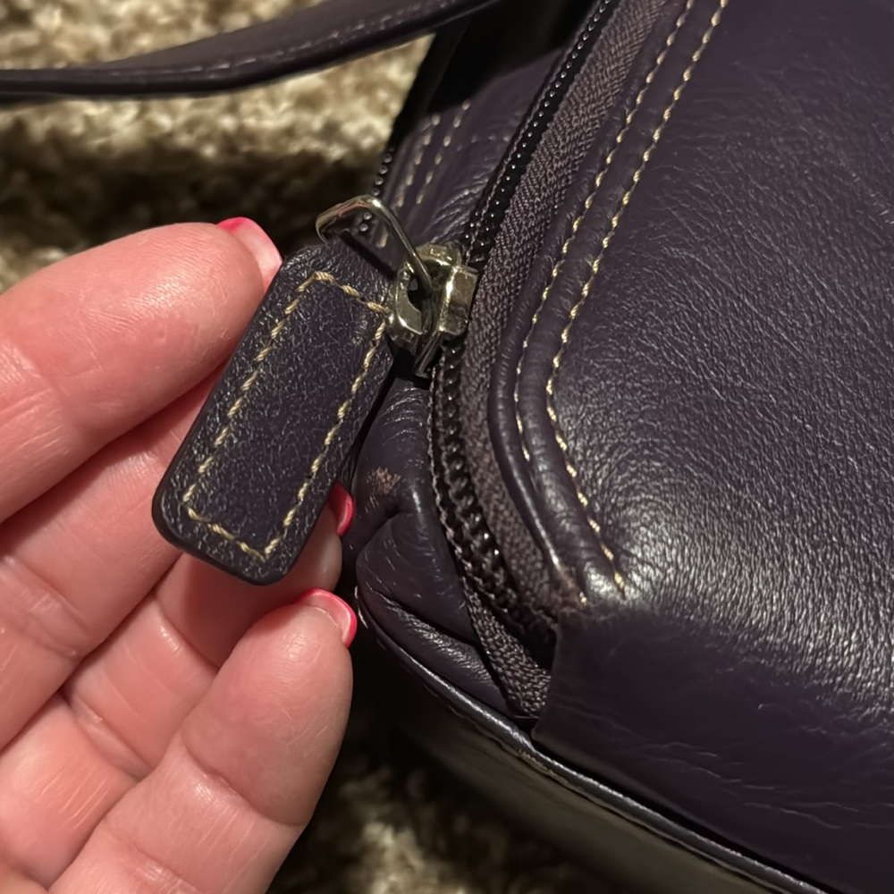 Gorgeous Levenger grape purple leather laptop bag / business tote - EUC! - Picture 2 of 13